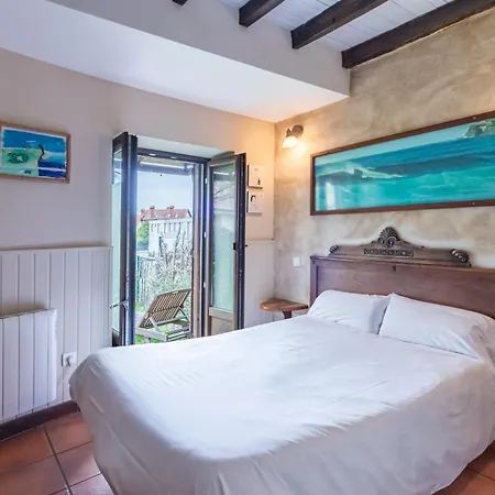 Guest house Casa Del Surf 3*